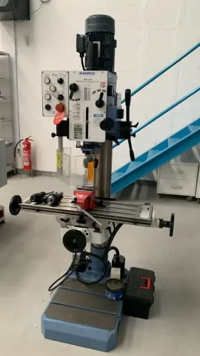 FRESADORA E FURADEIRA DE COLUNA 220V/60 