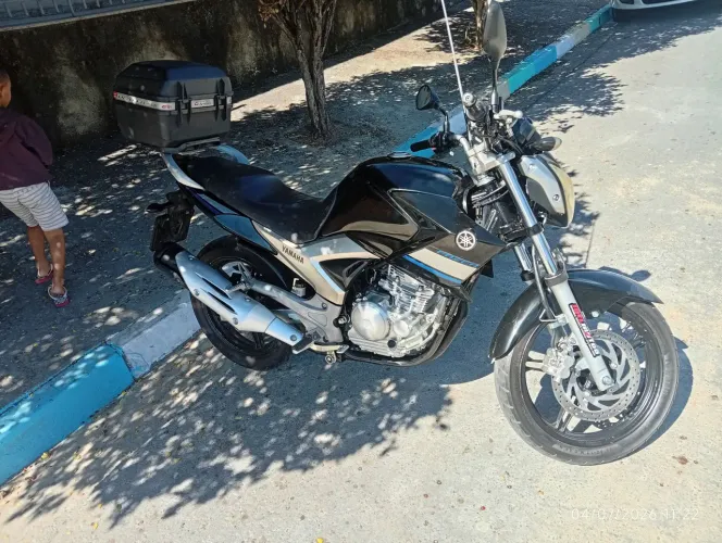 Fazer 250