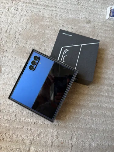 SAMSUNG GALAXY ZFOLD 7 1TB AZUL - GARANTIA 08/26