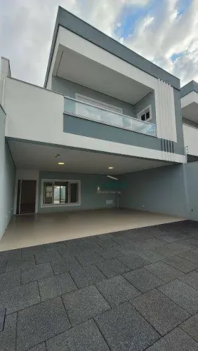 Sobrado com 3 suítes à venda, 243 m² - Tropical - Cascavel/PR