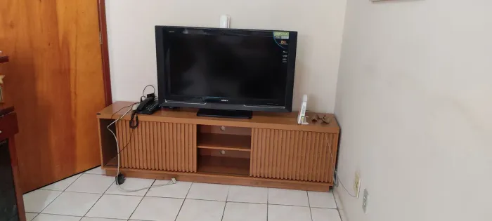 Tv Sony bravia 37 polegadas hd. Detalhe 
