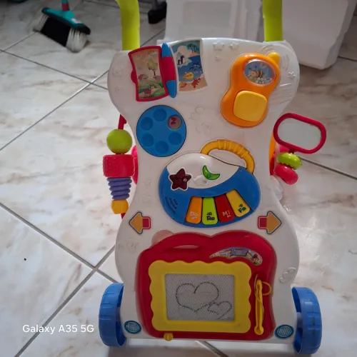 Desapego infantil menino