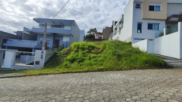 Terreno à venda em Garopaba-SC, 360m² no bairro Jardim Panorâmico! Aproveite esta oportuni