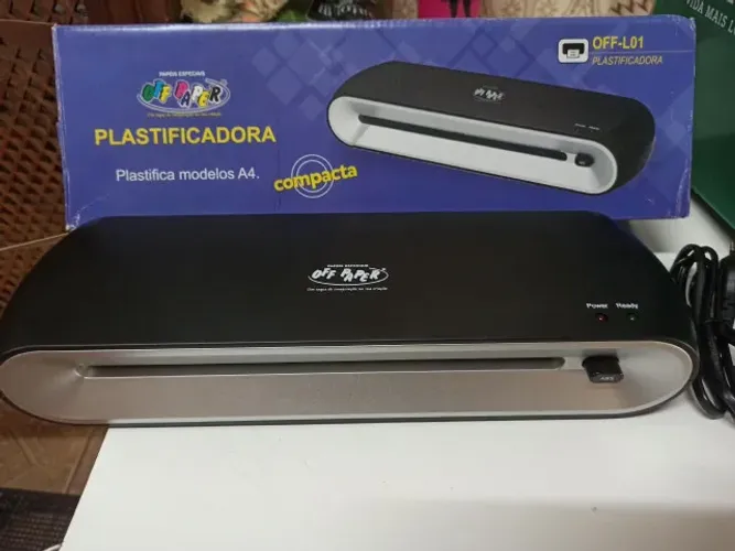 Plastificadora marca Off Paper