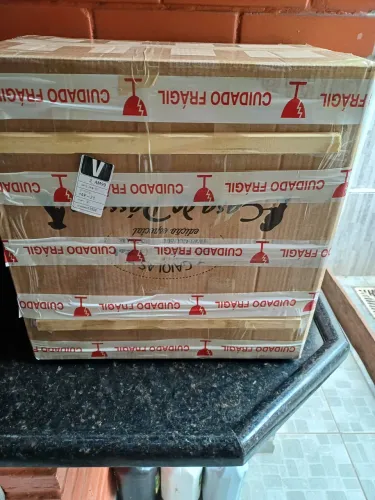 Gaiola celeiro torneio luxo absoluto ainda na caixa sem uso valor 1.500 reais ac proposta