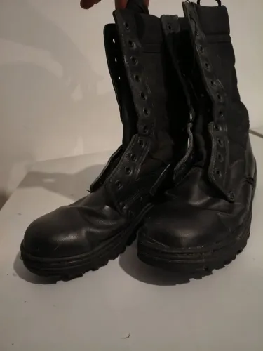 Coturno militar masculino