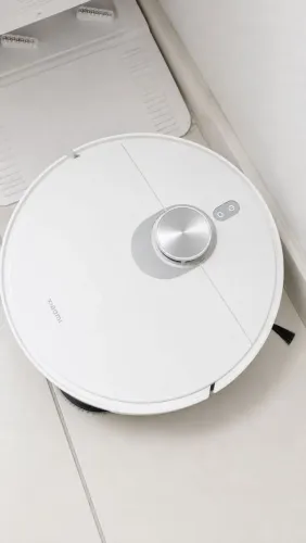 Robo aspirador e passador de pano xiaomi.