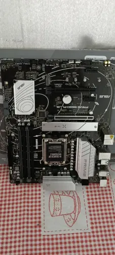 ASUS B650 PRIME PLUS ACEITO TROCA !
