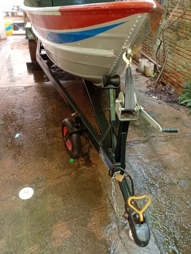 Barco 5 MT borda alta e carreta fone *