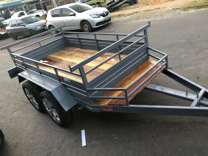 Carretinha 2.50 x 1.20 trucado disponível pronta entrega - reboque