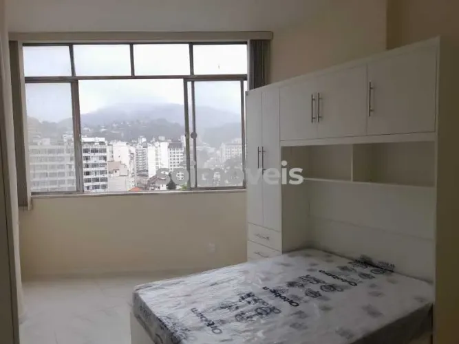 Kitnet/Conjugado : / Residencial / Centro