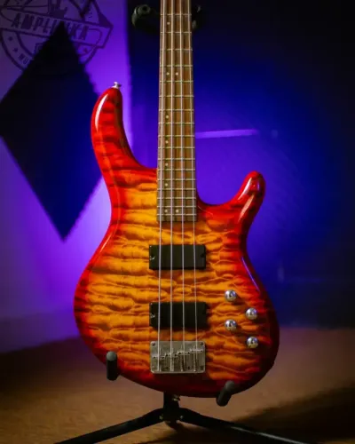 Baixo Cort Action Dlx 4 cordas ativo