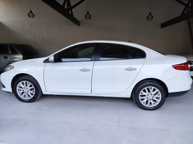 Renault Fluence Sed. Dyn. Plus 2.0 16V Flex Aut. 2016