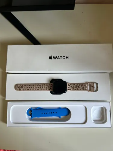 Apple Watch SE (2ª Geração) 40mm Alumínio Meia-Noite + Extras
