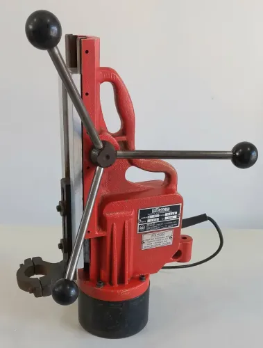 Suporte Eletromagnético Coletro TN-3, para furadeira de 5/8", semi novo, sem furadeira.