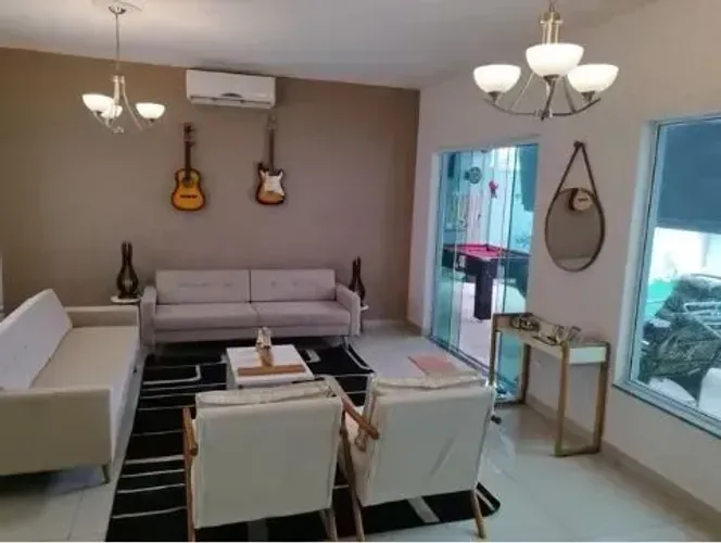Casa com 3 dormitórios para alugar, 300 m² por R$ 8.000,00/mês - Piracangaguá (Chácara Fló