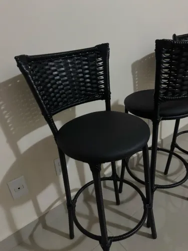 Banquetas 100,00 cada 