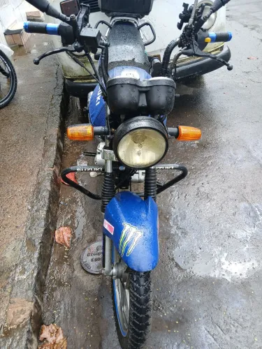 Comprei um carro agora ele está parado