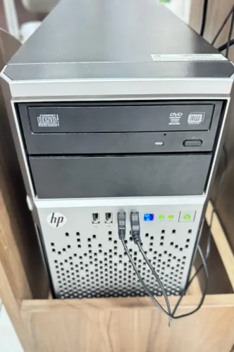 Servidor HP proliant ML310E V2 8GB