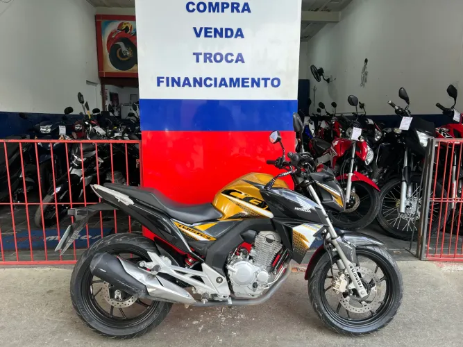 Honda CB TWISTER 250 ABS 11.710 KM