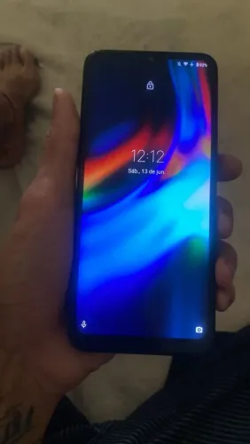 G9 só tem marca de uso mas tá funcionando tudo