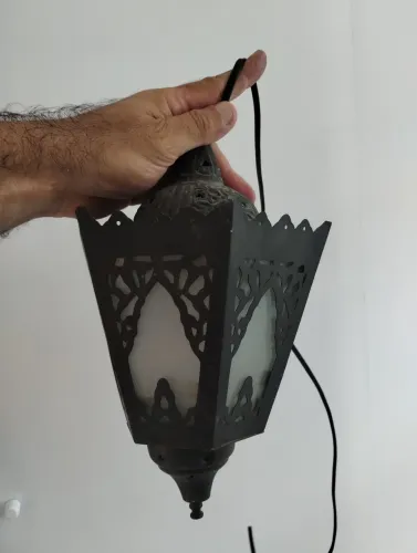Luminária Turca - Metal e Vidro. Origem: Istambul - Trazida por mim - tenho outras.