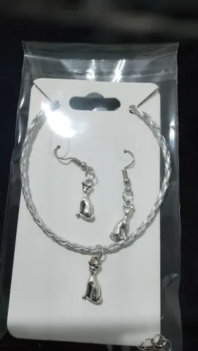 Conjunto de colar e brincos artesanais