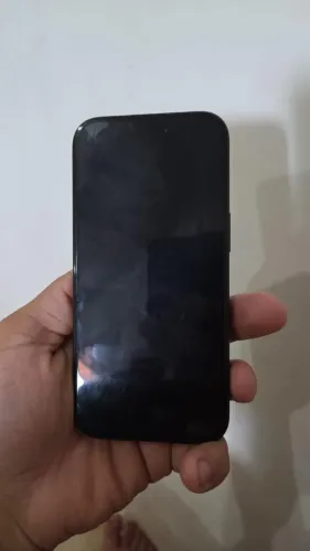 iPhone 15 128GB