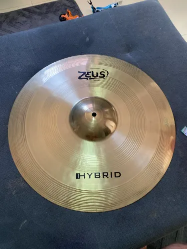 PRATOS LIGA B20 - ZEUS HYBRID