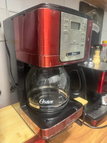 Cafeteira Oster programável
