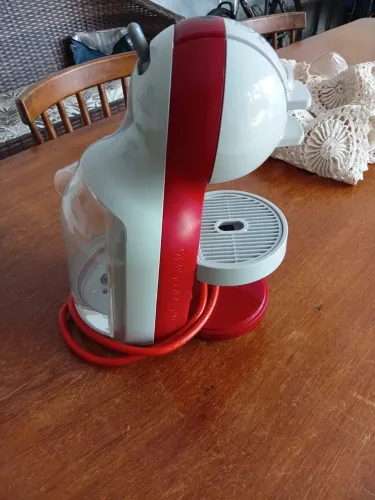 Cafeteira Nescafé Dolce Gusto Arno
