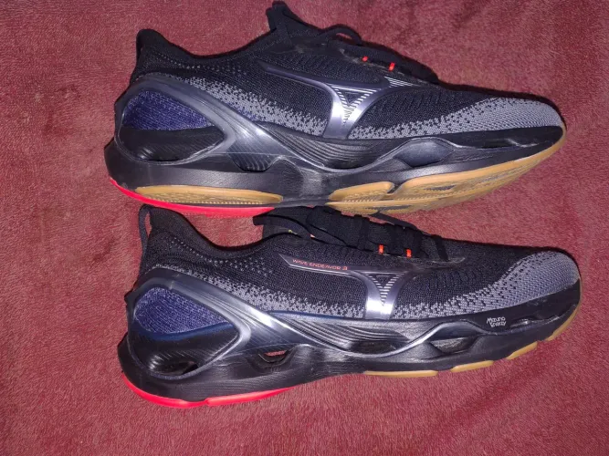 Tênis Mizuno WAVE ENDEAVOR 3 , tamanho 44 , novo 