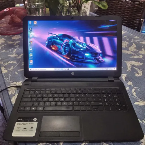 NOTEBOOK HP TELA GRANDE 15.6 POLEGADAS/ HD DE 750GB/ 8 DE RAM WINDOWS 10 ENTREGO