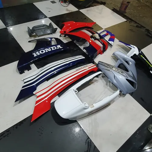 Lote de peças para moto antiga