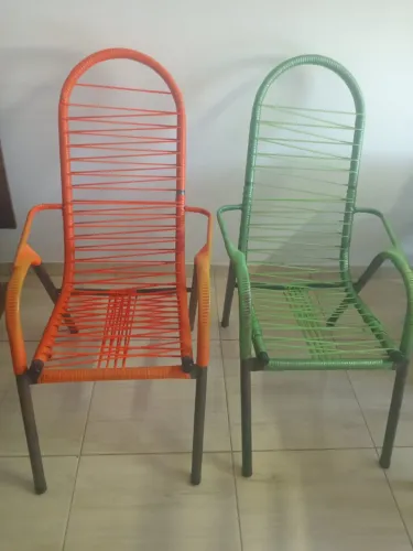 Cadeiras de ferro
