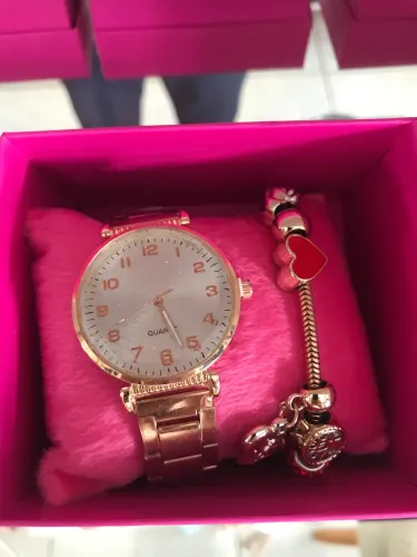 Kit relógio com pulseira