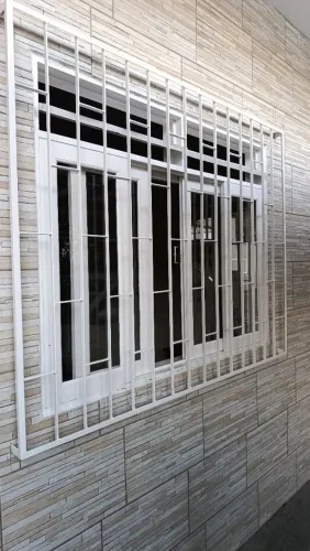 Janelas mais grades