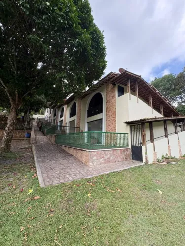 Aluga-se Apartamento em Condomínio - Guaramiranga CE