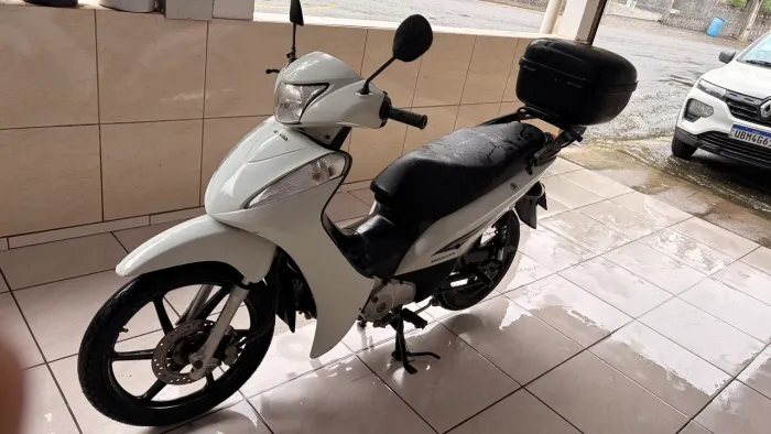 Vendo Biz 125, ano 2014