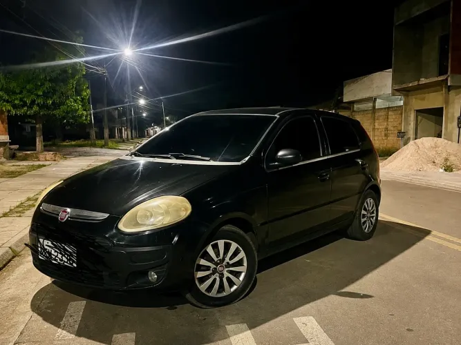 Fiat Punto Attractive 1.4 Fire Flex 8V 5P 2013