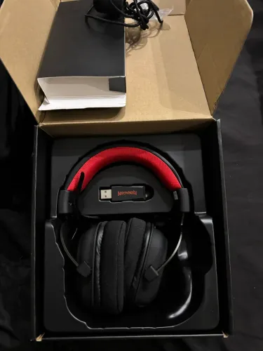 Headset Gamer Redragon H510-Pro Zeus RGB Wireless 7.1 - Preto