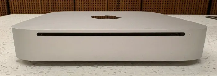 Apple Mac Mini 2010 | Core 2 Duo 2,4 GHz | 8 GB RAM | HD 320 GB
