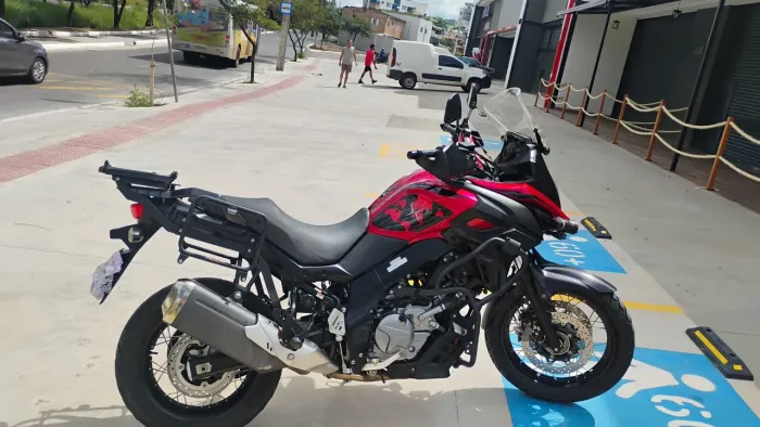 Vstron 650 impecável.