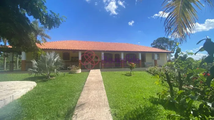 CHÁCARA , CASA TÉRREA, no asfalto. 4 dormitórios, Horto Florestal, Jundiaí, SP