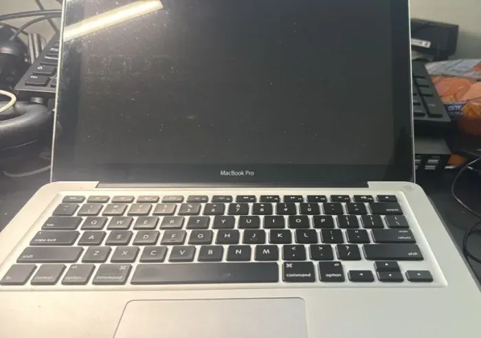 MacBook Pro A1278 Mid 2012 Problema Placa Logica CPU