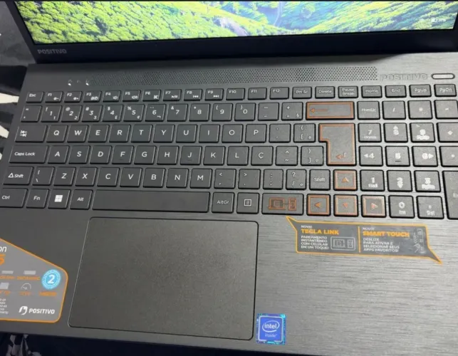 Notebook positivo C15 vision