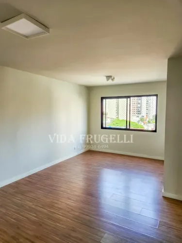 Apartamento de 75m² para alugar, com 2 quartos, armários e 1 vaga. Pinheiros São Paulo