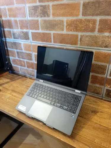 Samsung Galaxy Book3 360 i7 13ª Geração 16GB 1TB SSD AMOLED Touch 15,6"