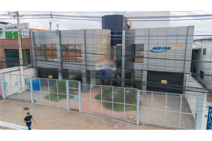Prédio com salas para escritório, câmera fria, estoque 1991 m² em Águas Claras