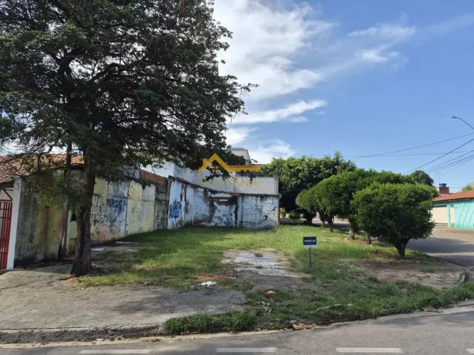 Terreno à venda Vila Nova Sorocaba 140m²